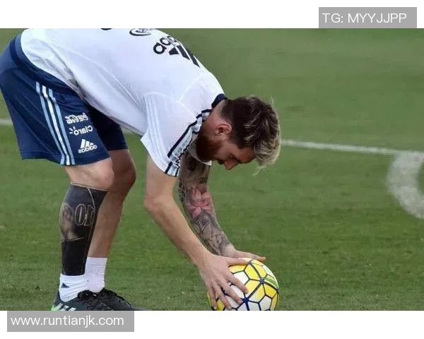 不爱纹身的足球明星盘点他们的球场魅力依然闪耀