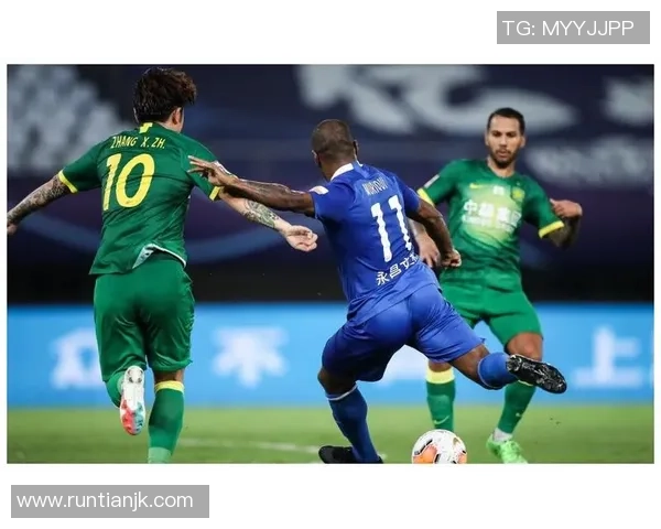 南京排球队在世界锦标赛中以80分稳居积分榜首位引发关注