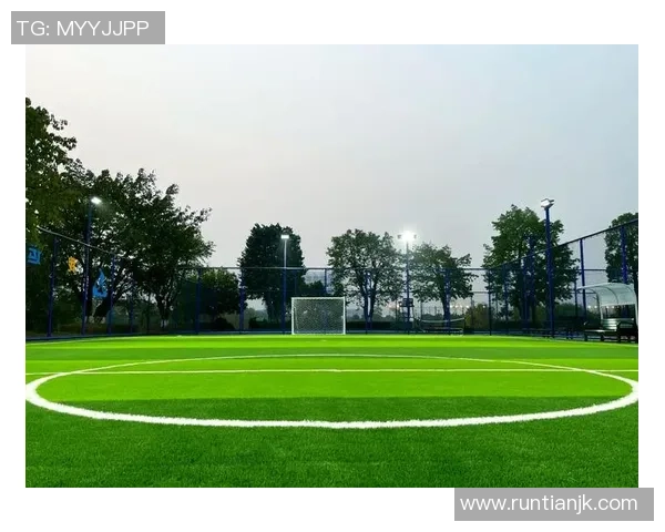 足球场上的那些趣事与感人瞬间让我们重新认识这项运动的魅力与温暖